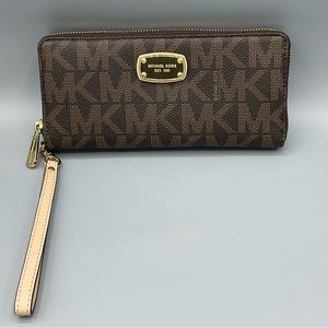 Michael Kors wallet